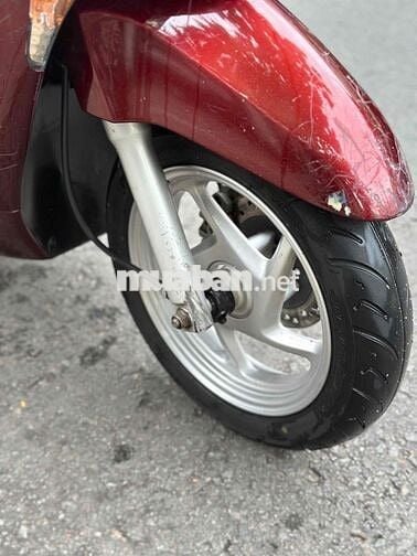Honda Lead  màu Đỏ