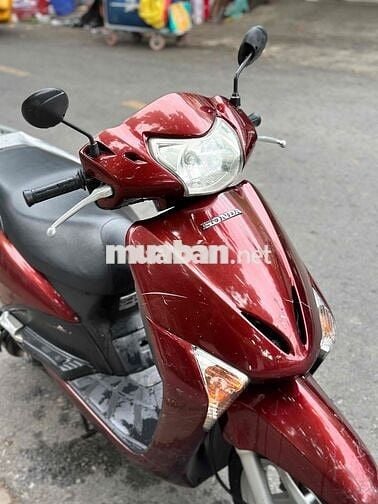 Honda Lead  màu Đỏ