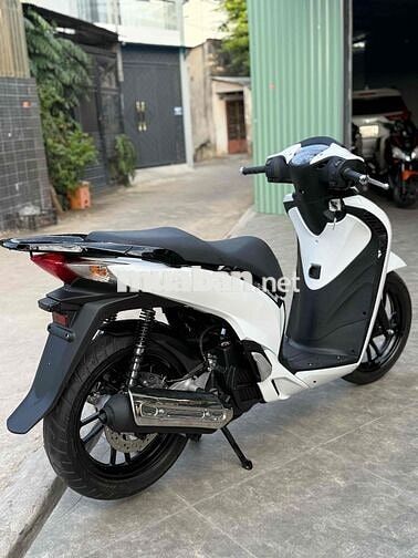 Honda SH150 2014 Trắng Đen Up Ý