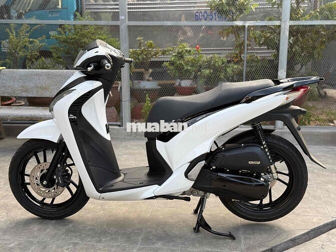 Honda SH150 2014 Trắng Đen Up Ý
