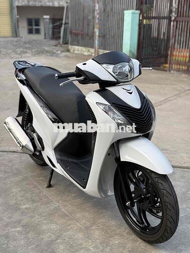Honda SH150 2014 Trắng Đen Up Ý