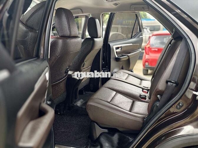 Toyota Fortuner 2017 Xăng 13 vạn Đen