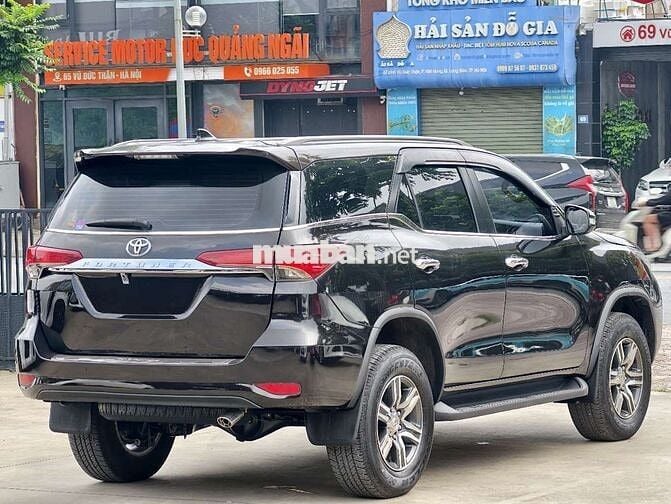 Toyota Fortuner 2017 Xăng 13 vạn Đen
