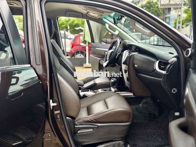 Toyota Fortuner 2017 Xăng 13 vạn Đen