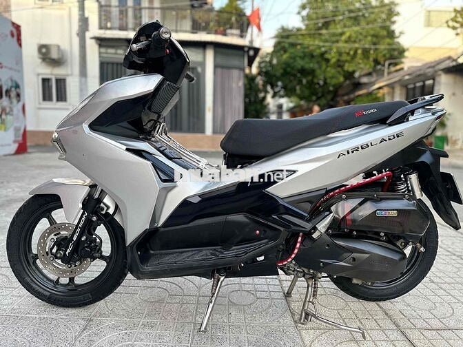 Honda Air Blade 125 Bạc Tự động 125cc