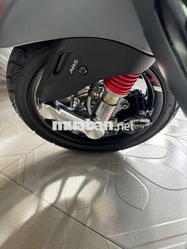 Piaggio Vespa Sprint 2000km Xám Đã sử dụng