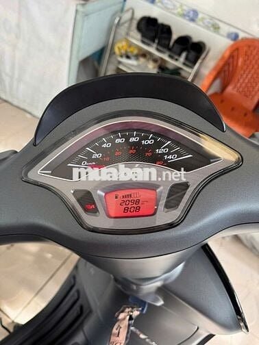 Piaggio Vespa Sprint 2000km Xám Đã sử dụng
