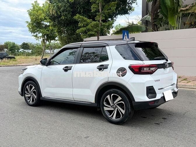 Toyota Raize 2024 Màu trắng Nóc Đen