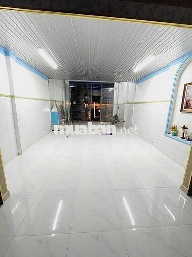 Cho thuê nhà mặt tiền đường Kênh Tân Hóa, Q.Tân Phú. Dt 5*22 nhà 1 lầu