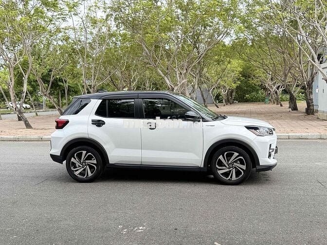 Toyota Raize 2024 Màu trắng Nóc Đen