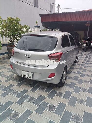 Hyundai i10 2016 Bạc