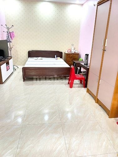Cho thuê nhà 5 tầng  Chính chủ