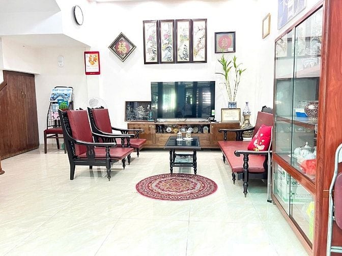 Cho thuê nhà 5 tầng  Chính chủ