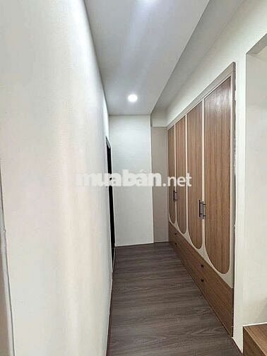 căn hộ mới 100 % nội thất cao cấp