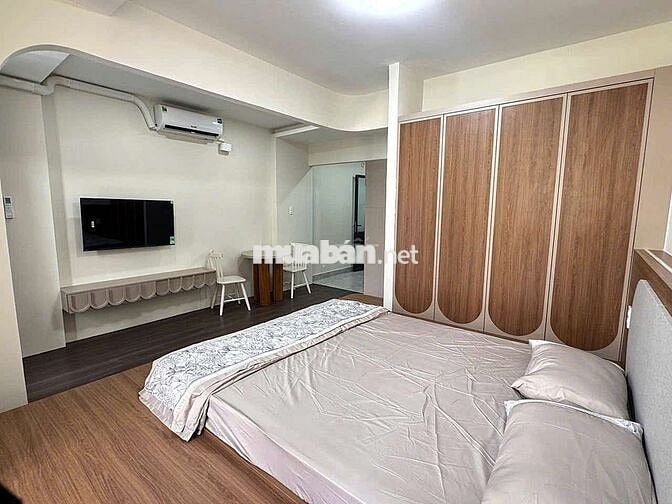 căn hộ mới 100 % nội thất cao cấp