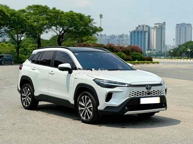 Toyota Corolla Cross HEV 2025 Trắng 8000km