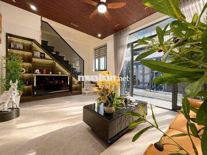 Cần Bán Căn Nhà Mới Hoàn Thiện Ngay Trung Tâm Đà Nẵng