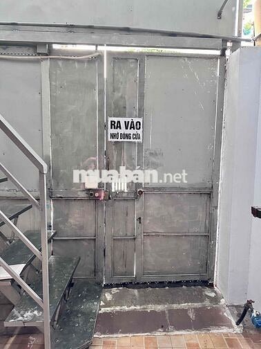 PASS PHÒNG TRỌ GÁC CAO 2M CÓ CỬA SỔ