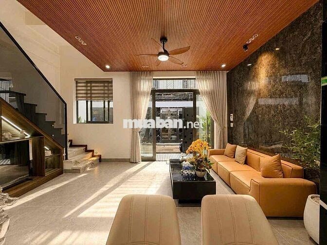 Cần Bán Căn Nhà Mới Hoàn Thiện Ngay Trung Tâm Đà Nẵng