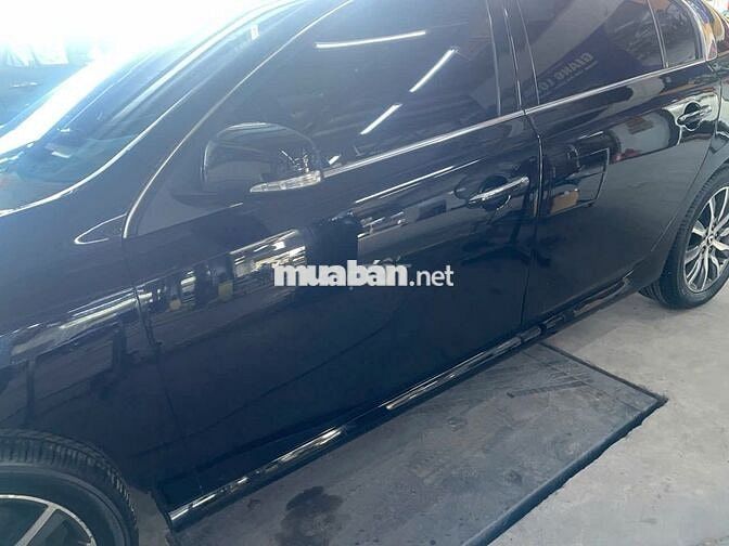 Renault Latitude 2015 màu Đen