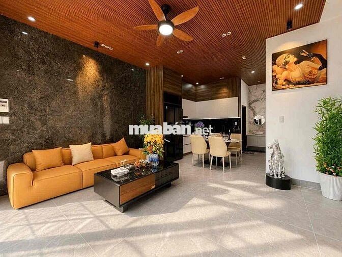 Cần Bán Căn Nhà Mới Hoàn Thiện Ngay Trung Tâm Đà Nẵng