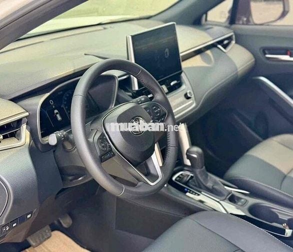 Toyota Corolla Cross HEV 2025 Trắng 8000km