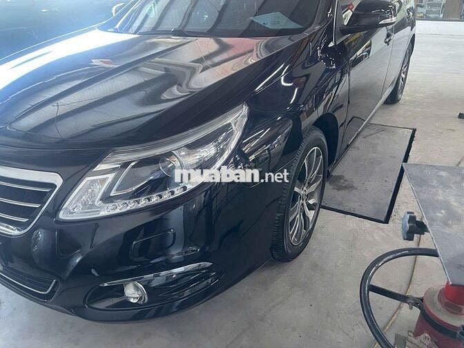 Renault Latitude 2015 màu Đen