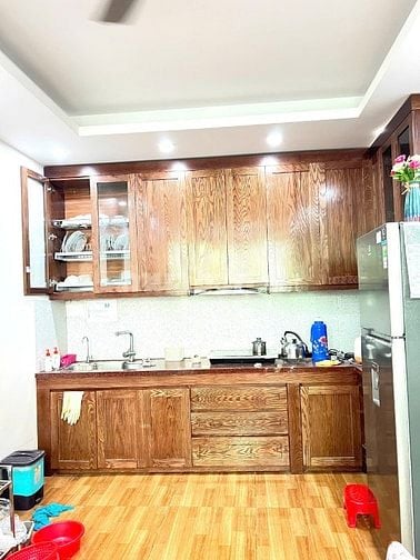 Cho thuê nhà 5 tầng  Chính chủ
