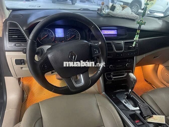 Renault Latitude 2015 màu Đen