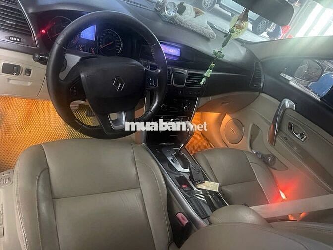 Renault Latitude 2015 màu Đen