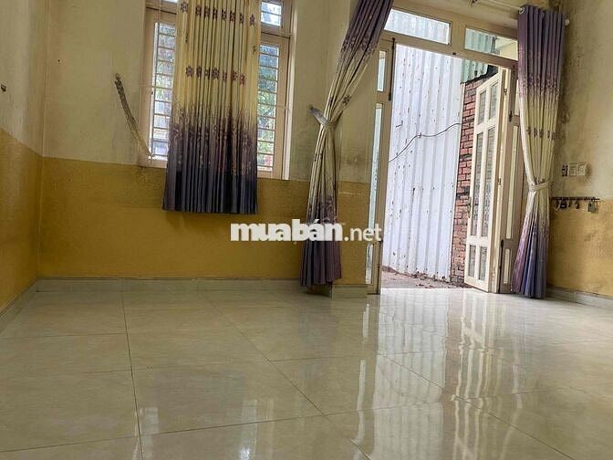 Nhà mặt tiền 9*22 ;2pn tiện Kinh Doanh