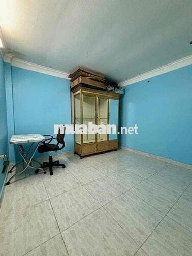 Phòng gần vòng xoay lê đại hành