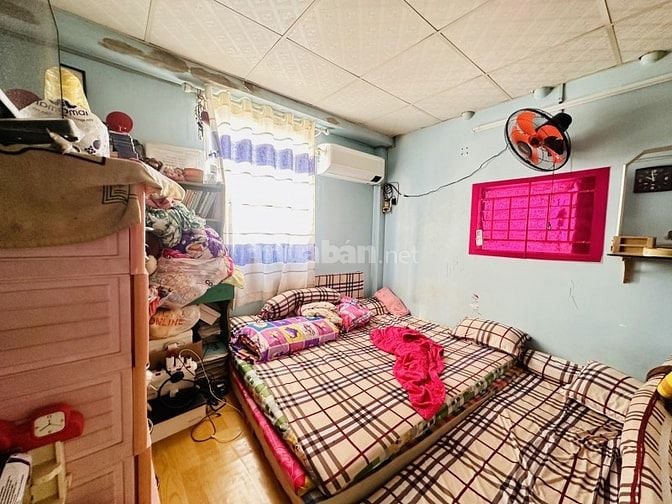 BÁN NHÀ 3 TỶ 400 NGAY VÒNG LÊ ĐẠI HÀNH