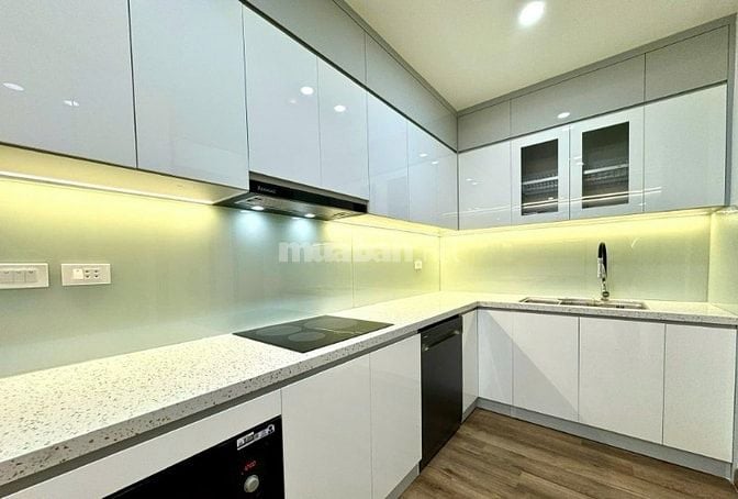 CĂN HỘ CAO CẤP Ở NGOẠI GIAO ĐOÀN TÒA NO4B T1, TẦNG 20, 130M² 3PN+2WC