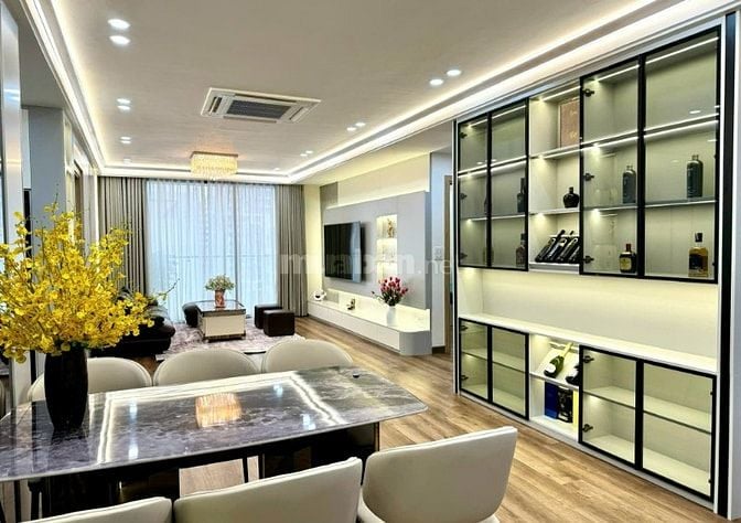 CĂN HỘ CAO CẤP Ở NGOẠI GIAO ĐOÀN TÒA NO4B T1, TẦNG 20, 130M² 3PN+2WC