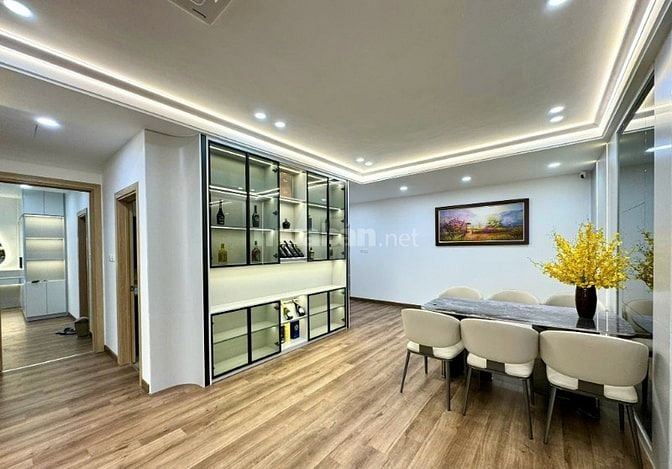 CĂN HỘ CAO CẤP Ở NGOẠI GIAO ĐOÀN TÒA NO4B T1, TẦNG 20, 130M² 3PN+2WC