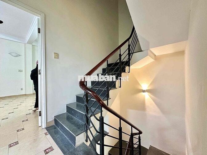 CHO THUÊ NHÀ NGUYÊN CĂN 4PN GIÁ RẺ 200M2 - SÂN VƯỜN KHU BÀU CÁT