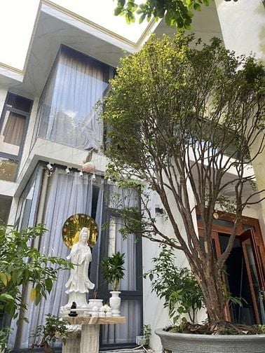 Biệt Thự Góc 2MT 151 Trần Não Q2, 14m x 16m, 2 Tầng sân vườn, Khu VIP 