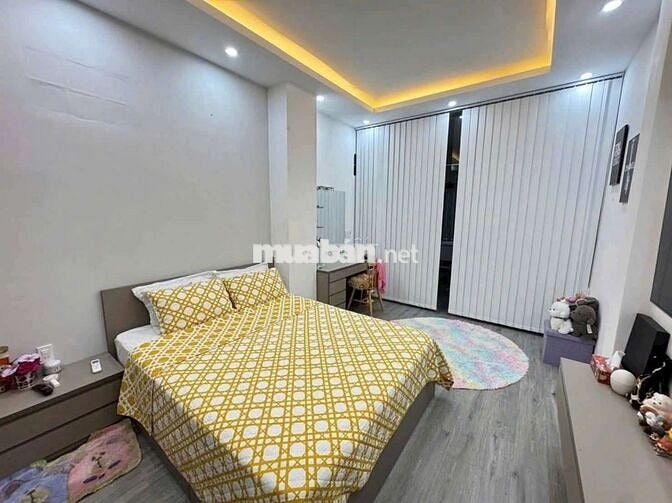 NHÀ 2 LẦU - ĐƯỜNG TRẦN KHÁNH DƯ