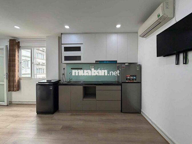 Căn hộ 40m2 ban công full nội thất khu vực Etown Cộng hào - K300.