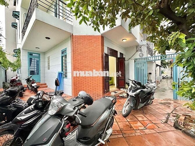 CHO THUÊ NHÀ NGUYÊN CĂN 4PN GIÁ RẺ 200M2 - SÂN VƯỜN KHU BÀU CÁT