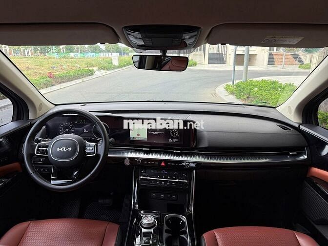 Kia Carnival Premium 2022 7 chỗ Đen
