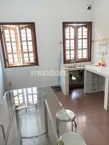 Cho thuê căn hộ quận 3, giá 8 triệu/tháng