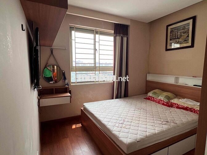 Cho thuê căn góc HH2B tầng 9 view hồ Linh Đàm cực thoáng, vào ở ngay