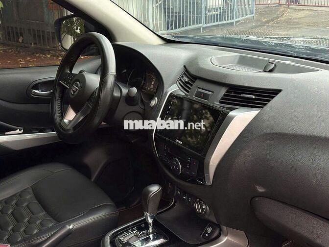 Nissan Navara VL 4x4 2022 Đen 85.000 km