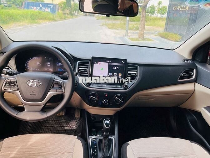 Hyundai Accent 2022 Tự động 30000 km Đỏ