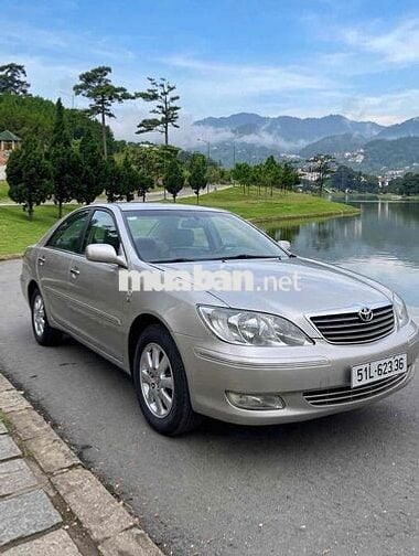 Toyota Camry 3.0V 2004 Vàng cát