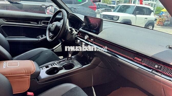 Honda Civic e:HEV 2025 , THƯƠNG LƯỢNG
