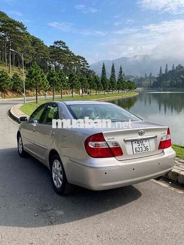 Toyota Camry 3.0V 2004 Vàng cát