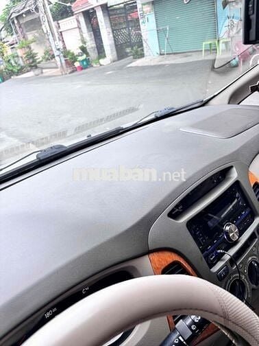 Toyota Innova 2011 Sàn Bạc